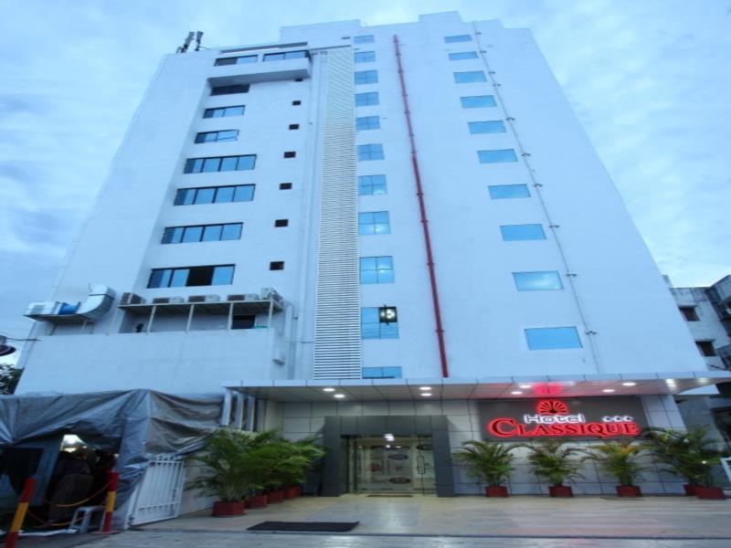 Hotel Classique Раджкот Экстерьер фото
